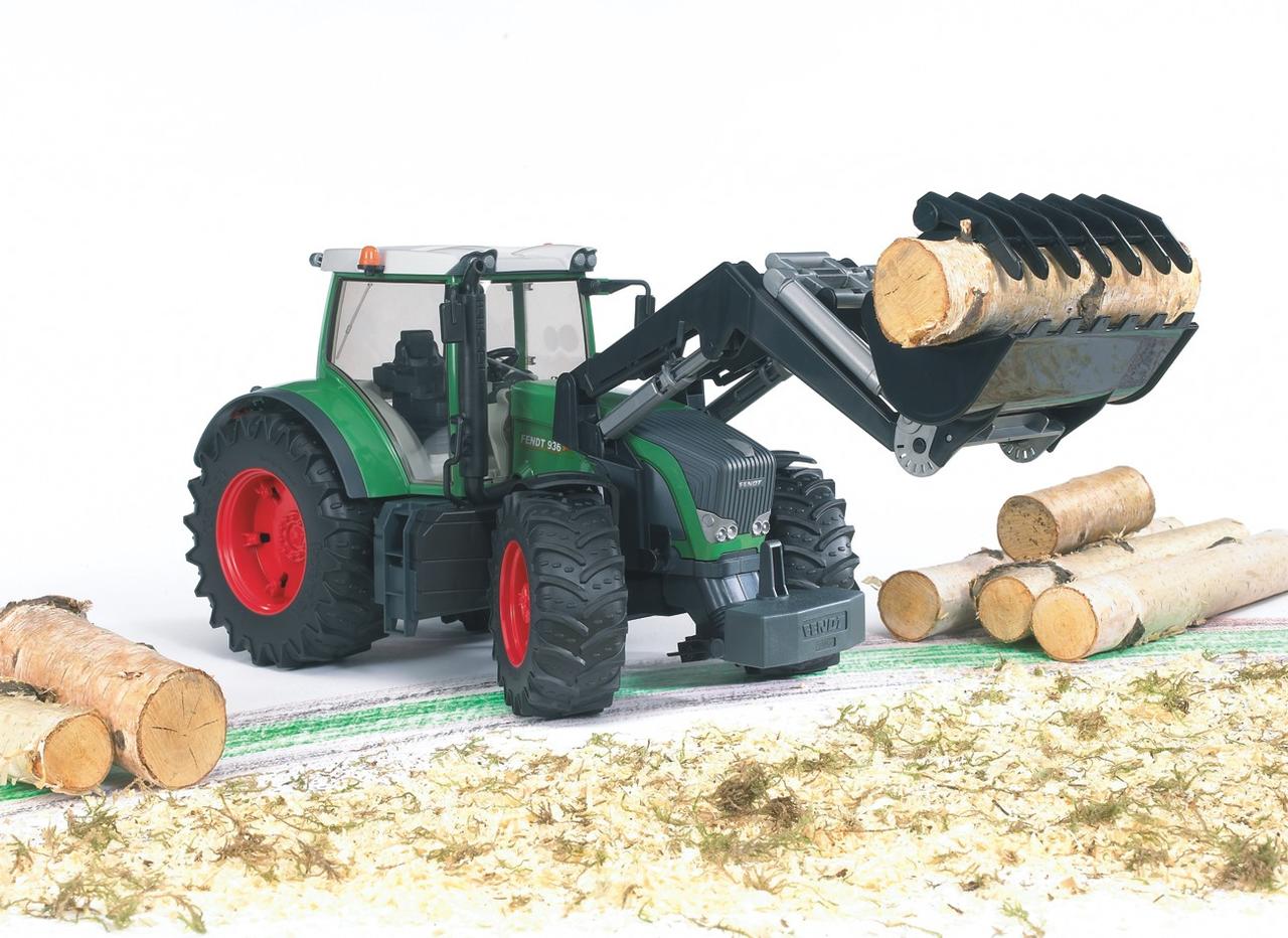 Bruder FENDT 936 VARIO mit Frontlader